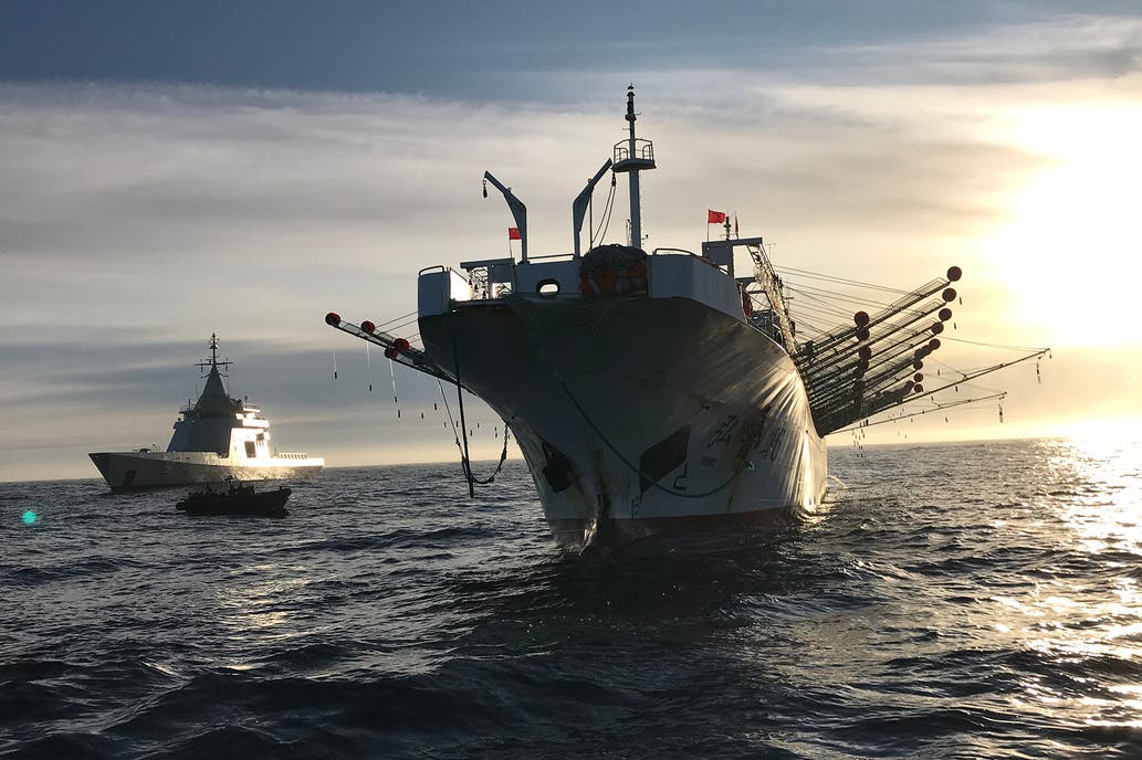 La Argentina marítima: Atlántico sur, pesca ilegal y usurpación británica